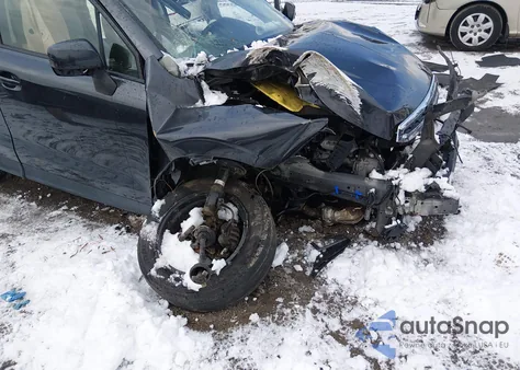 2017 Subaru Forester 2.5I Premium z USA, uszkodzony, nr VIN JF2SJAEC3HH417707